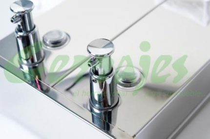 Dispensador doble para regaderas