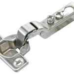 Bisagra semi-sobrepuesta FGV "Mini" Ø=26mm cuello 0895° niquelada autocierre