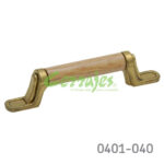 Jaladera Zamak / Madera cc 76 mm L=119 mm 5024 Z53 Acabado metálico con madera Tornillo #8 - 32X1"
